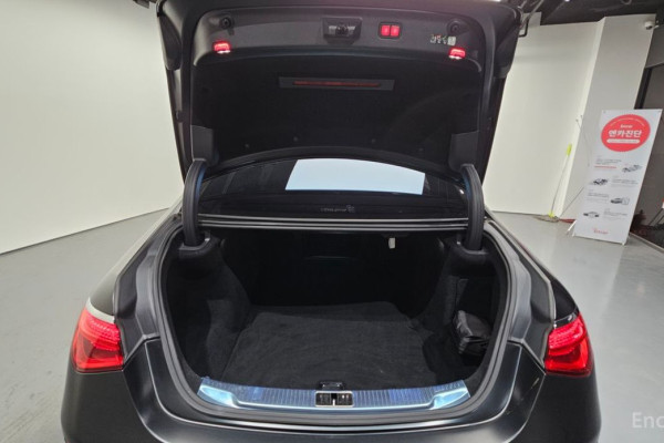 2022 Mercedes-Benz S-Класс с пробегом 76 974 км