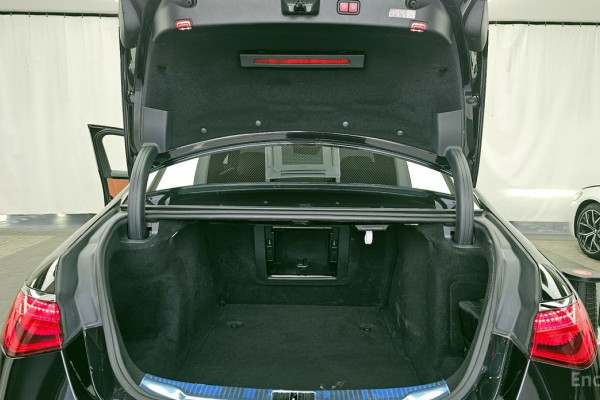 2022 Mercedes-Benz S-Класс с пробегом 61 964 км