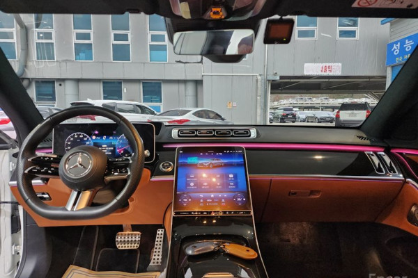 2023 Mercedes-Benz S-Класс с пробегом 49 564 км