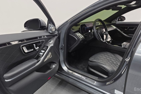 2023 Mercedes-Benz S-Класс с пробегом 17 266 км