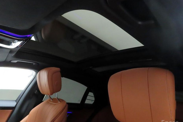 2022 Mercedes-Benz S-Класс с пробегом 65 483 км