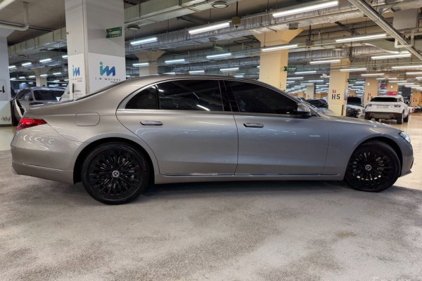 2022 Mercedes-Benz S-Класс с пробегом 29 500 км