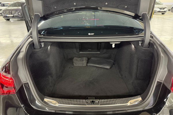 2022 Mercedes-Benz S-Класс с пробегом 68 061 км