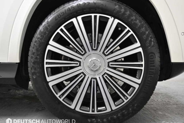 2023 Mercedes-Benz GLS с пробегом 8 090 км