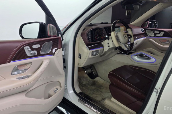 2023 Mercedes-Benz GLS с пробегом 32 849 км