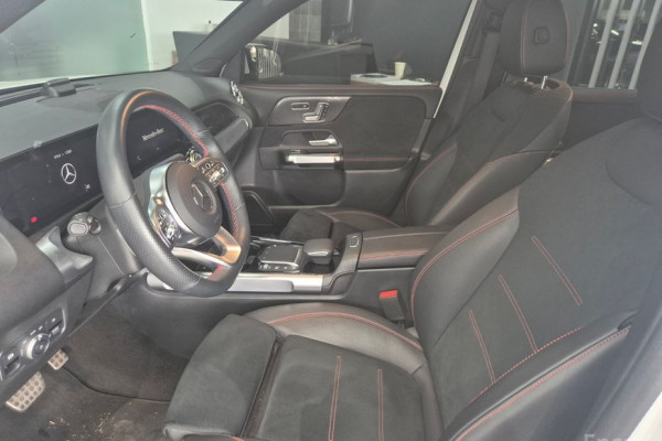 2023 Mercedes-Benz GLB с пробегом 17 197 км