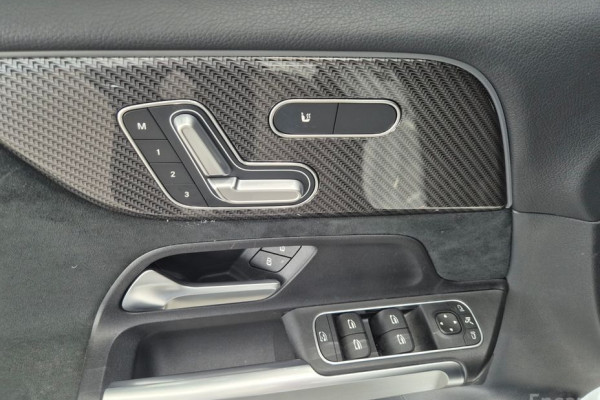 2023 Mercedes-Benz GLB с пробегом 17 197 км