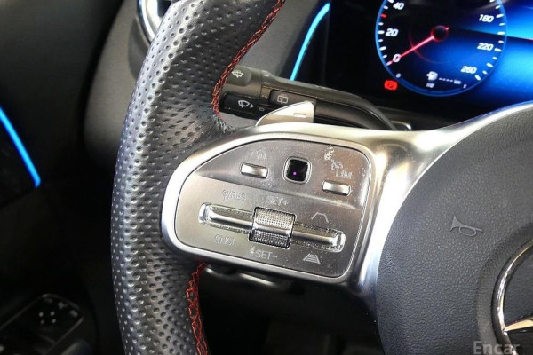 2023 Mercedes-Benz GLB с пробегом 26 000 км