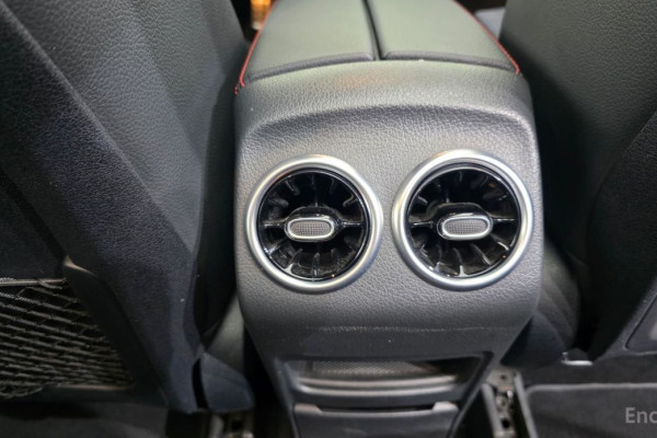 2023 Mercedes-Benz GLB с пробегом 46 284 км