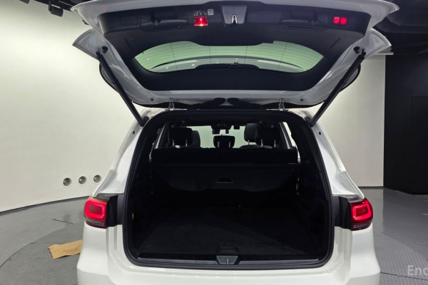 2023 Mercedes-Benz GLB с пробегом 46 284 км