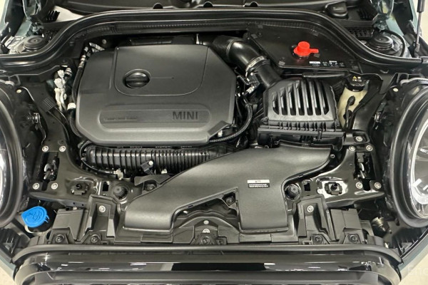 2023 Mini  с пробегом 14 402 км