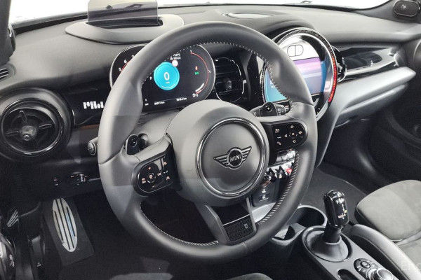 2022 Mini  с пробегом 46 911 км