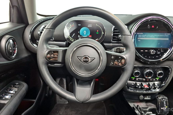 2023 Mini Clubman с пробегом 35 845 км