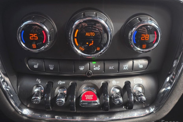 2022 Mini Clubman с пробегом 81 458 км