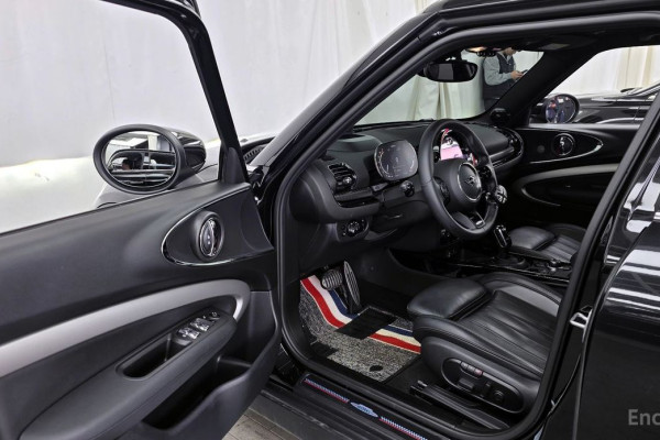 2023 Mini Clubman с пробегом 34 250 км