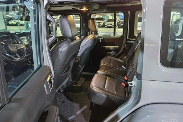 2022 Jeep Wrangler с пробегом 35 888 км