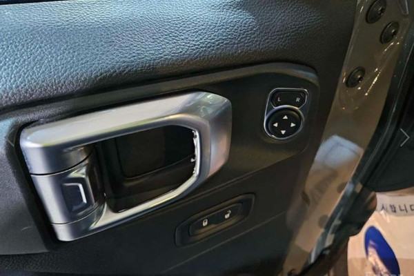 2022 Jeep Wrangler с пробегом 35 888 км