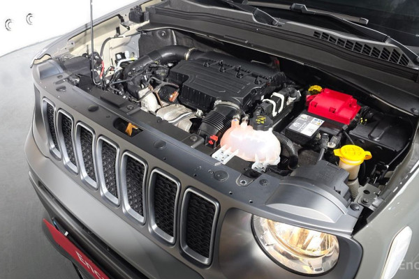 2022 Jeep Renegade с пробегом 20 094 км