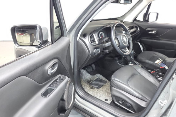 2022 Jeep Renegade с пробегом 20 094 км