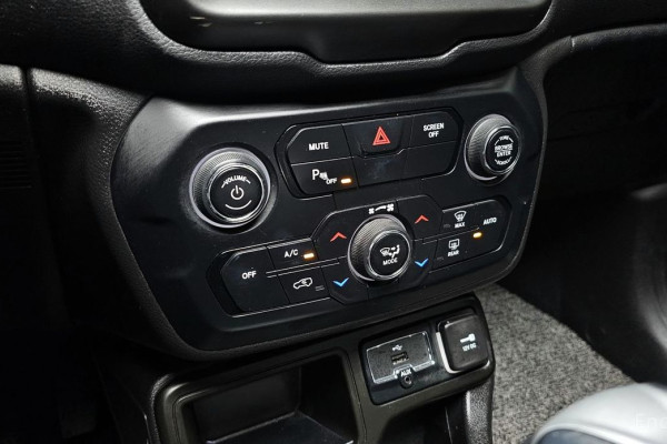 2022 Jeep Renegade с пробегом 26 272 км