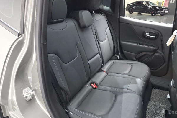 2022 Jeep Renegade с пробегом 20 094 км