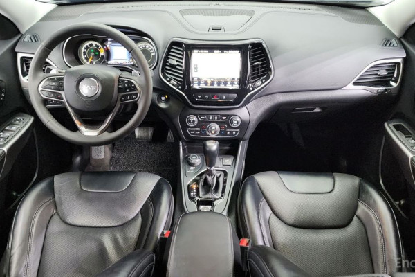 2022 Jeep Cherokee с пробегом 73 341 км