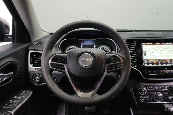 2022 Jeep Cherokee с пробегом 73 341 км