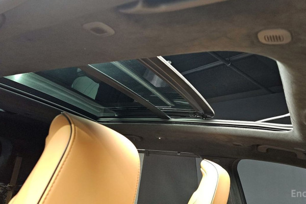 2023 Jeep Cherokee с пробегом 51 806 км