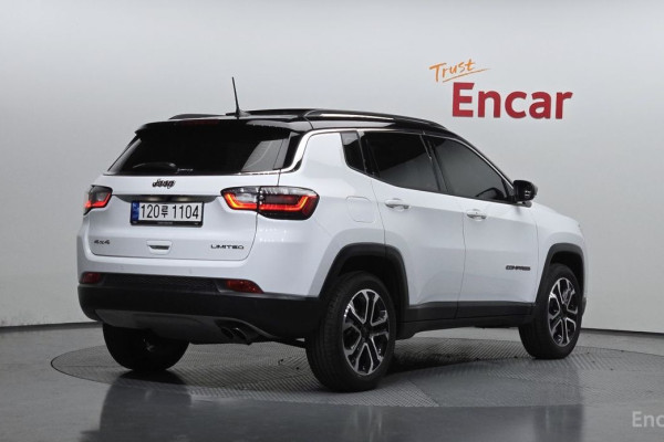 2022 Jeep Compass с пробегом 9 991 км