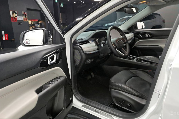 2022 Jeep Compass с пробегом 9 991 км