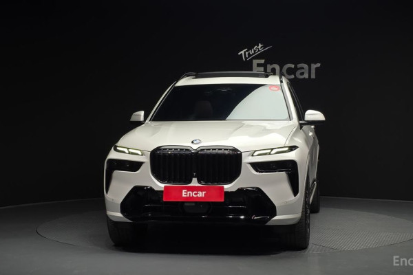 2023 BMW X7 с пробегом 22 253 км