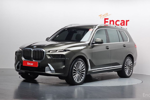 2023 BMW X7 с пробегом 68 591 км