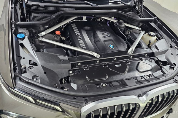 2023 BMW X7 с пробегом 68 591 км