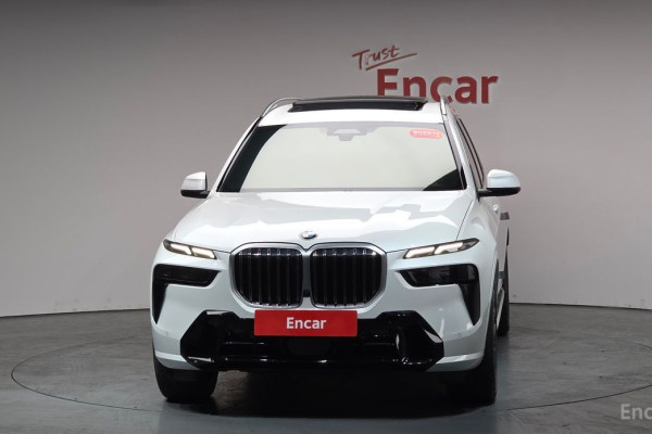 2023 BMW X7 с пробегом 26 805 км
