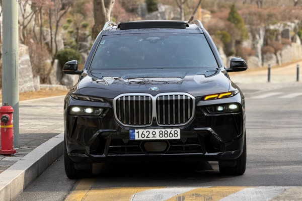 2023 BMW X7 с пробегом 69 581 км