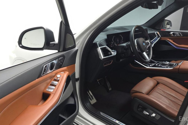 2023 BMW X7 с пробегом 26 805 км