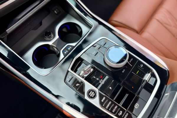 2023 BMW X7 с пробегом 69 581 км