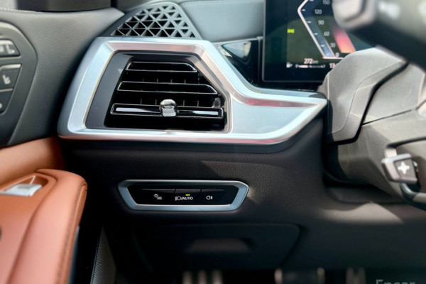 2023 BMW X7 с пробегом 69 581 км