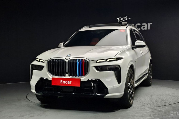 2023 BMW X7 с пробегом 13 381 км
