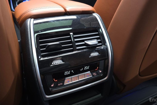 2023 BMW X7 с пробегом 26 805 км