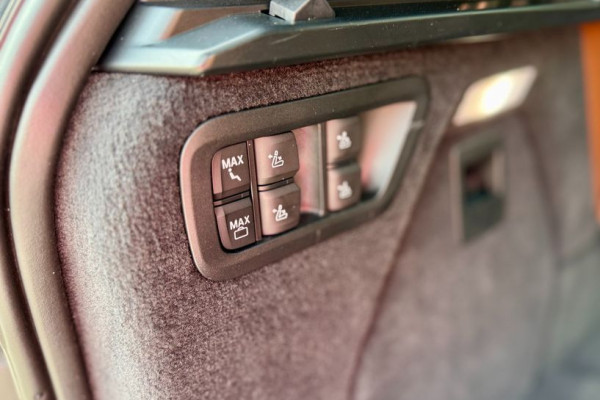 2023 BMW X7 с пробегом 69 581 км