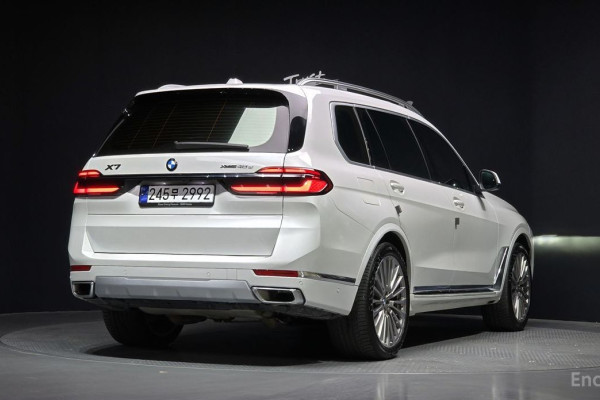 2023 BMW X7 с пробегом 30 828 км
