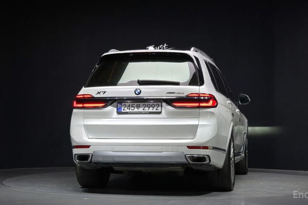 2023 BMW X7 с пробегом 30 828 км