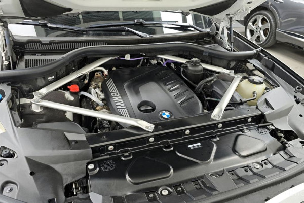 2023 BMW X7 с пробегом 30 828 км