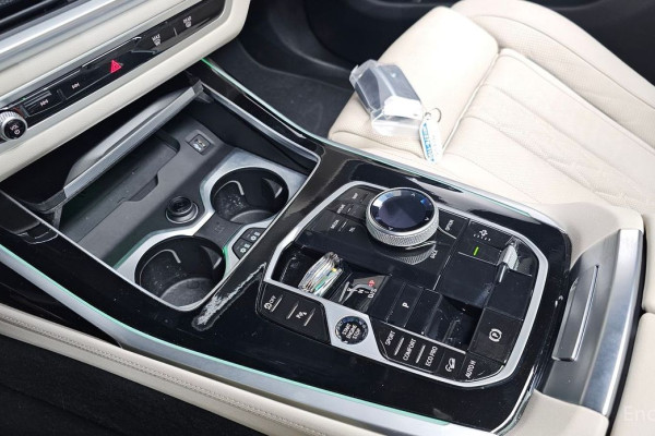 2023 BMW X7 с пробегом 29 050 км