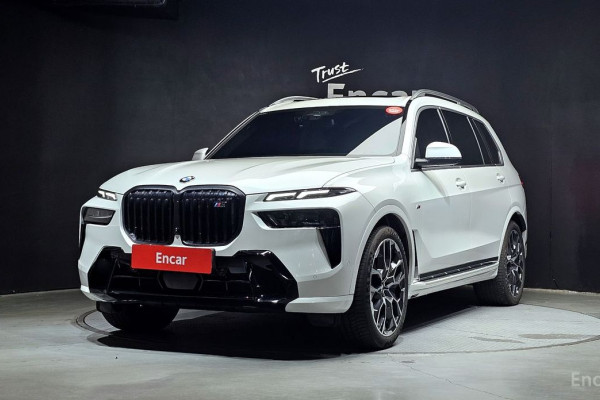 2023 BMW X7 с пробегом 22 029 км