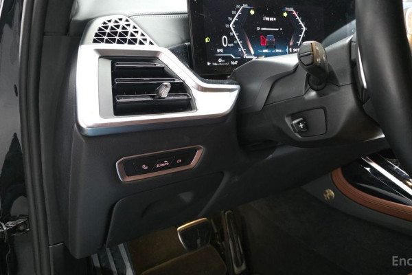 2023 BMW X7 с пробегом 40 095 км