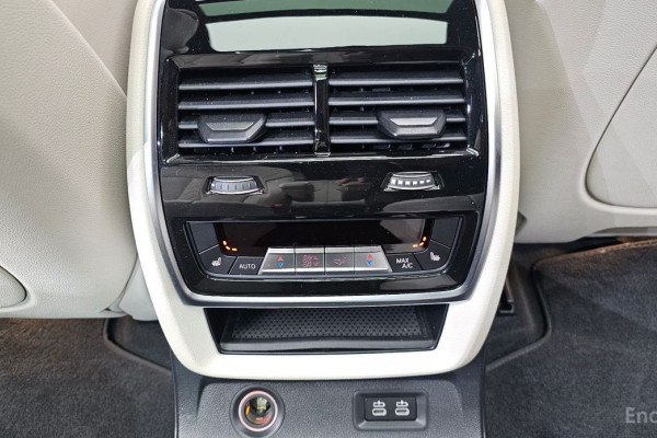 2023 BMW X7 с пробегом 29 050 км