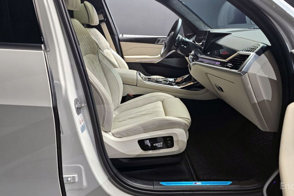 2023 BMW X7 с пробегом 22 029 км