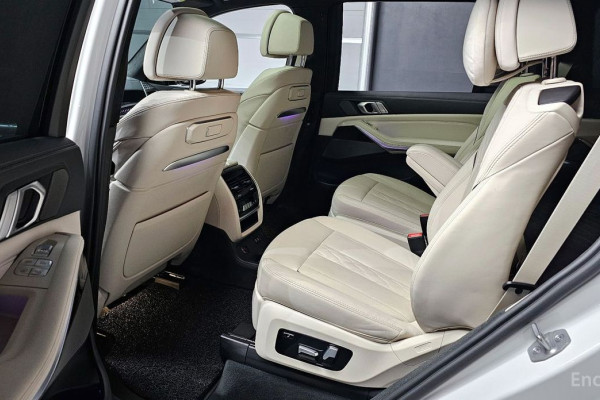 2023 BMW X7 с пробегом 22 029 км